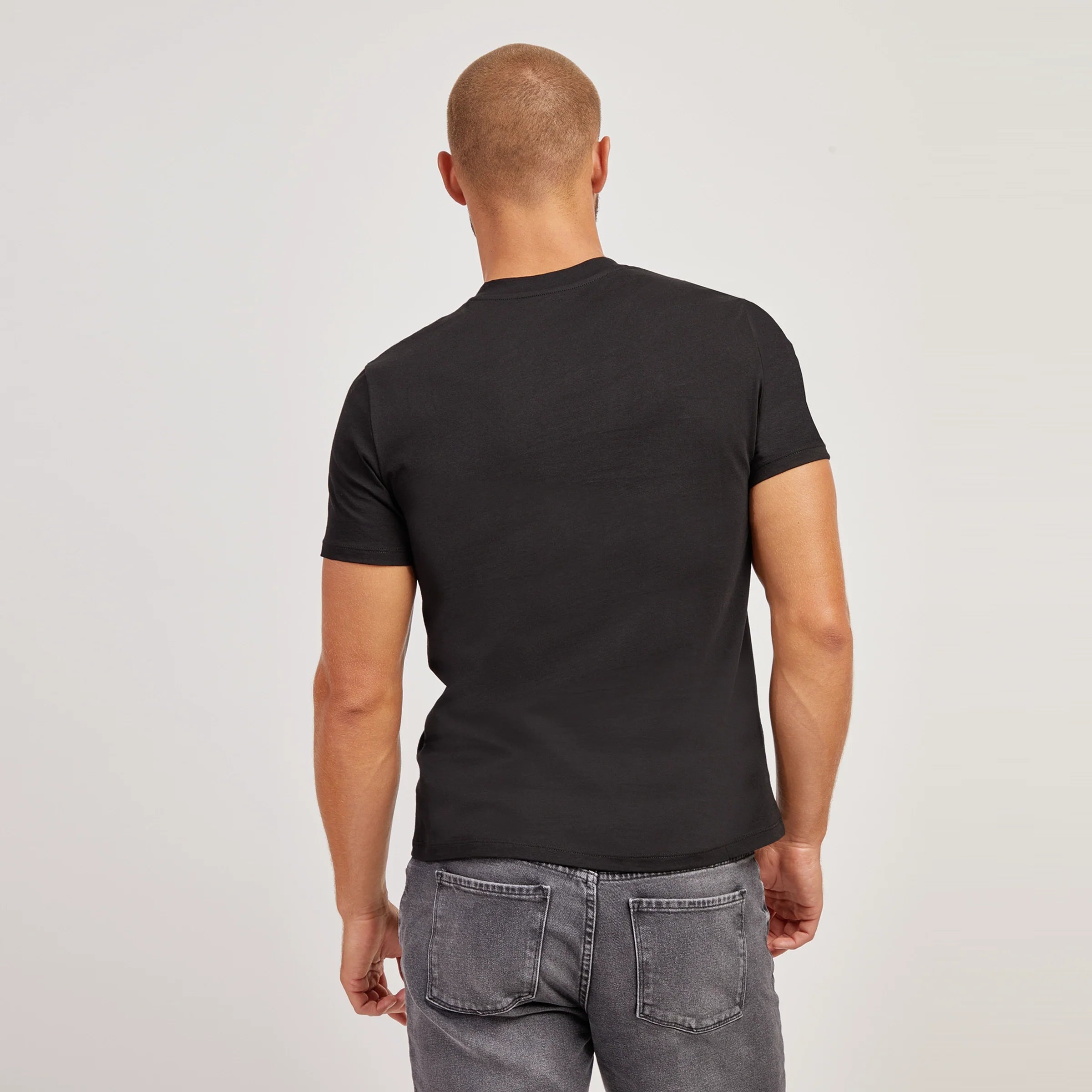 Classic V-Neck Driggs Tee